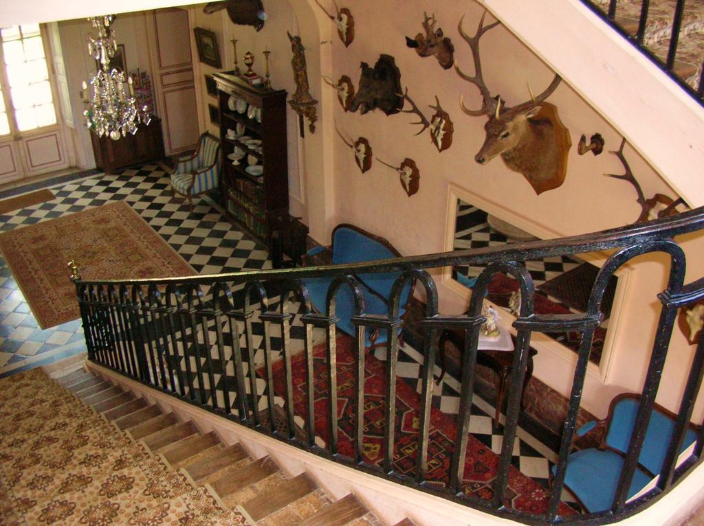 Chateau De Fleury La Foret Bed & Breakfast Igoville Екстериор снимка